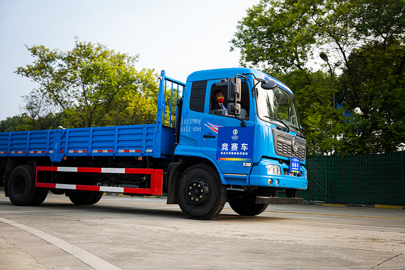 #小通帶你看大賽 緊張？刺激？賽前練兵第2天，記者跟隨裁判組長上車體驗了一把選手視角，一起來看看吧